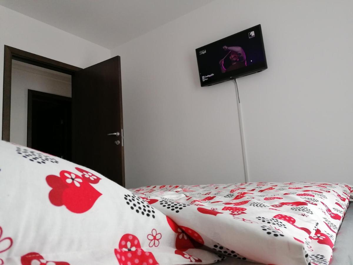 Ama Apartament Cu Terasa 50 Mp & Parcare Daire Braşov Dış mekan fotoğraf