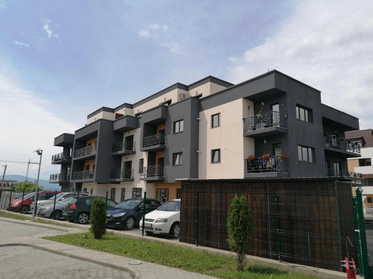 Ama Apartament Cu Terasa 50 Mp & Parcare Daire Braşov Dış mekan fotoğraf