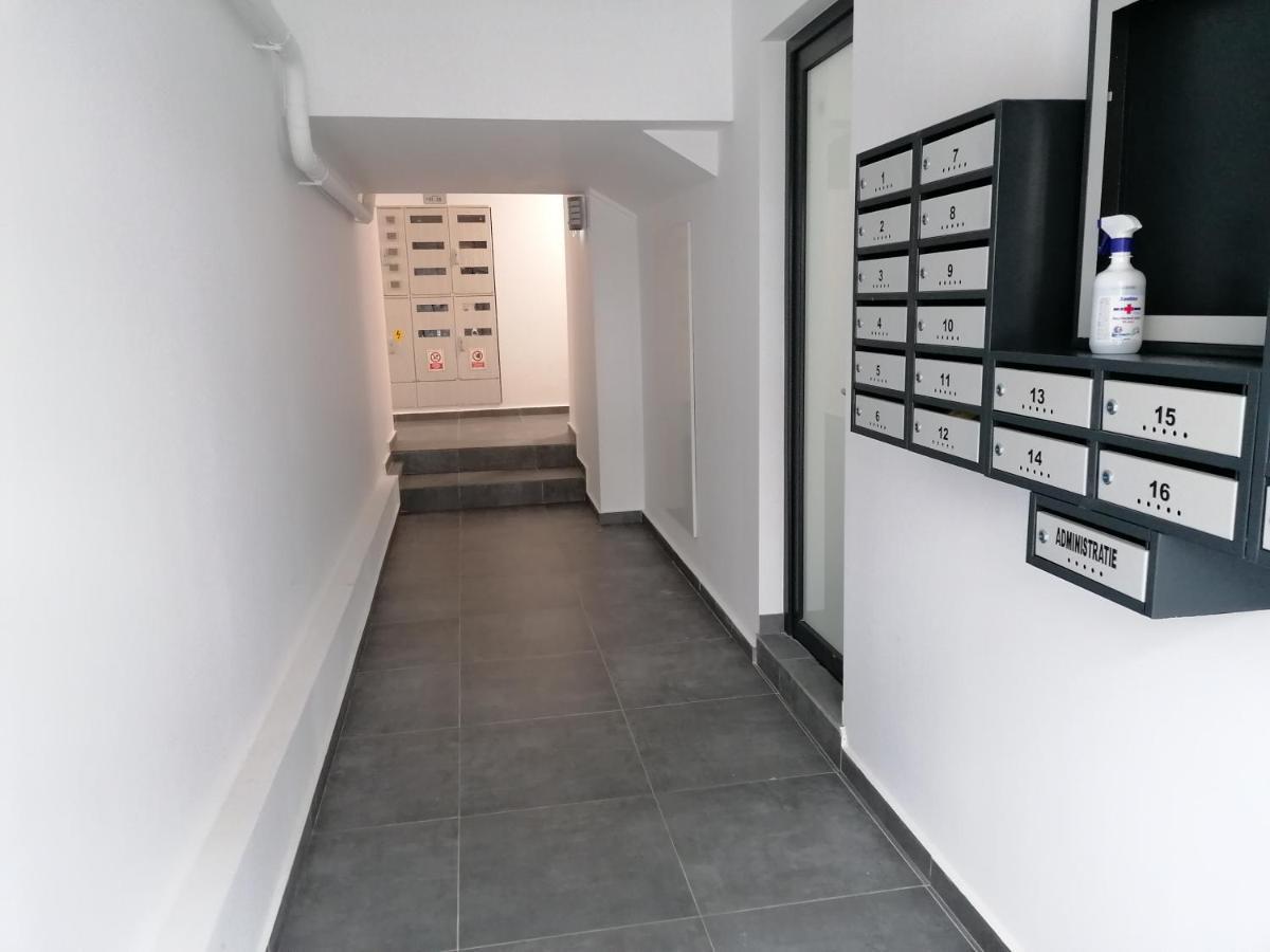 Ama Apartament Cu Terasa 50 Mp & Parcare Daire Braşov Dış mekan fotoğraf