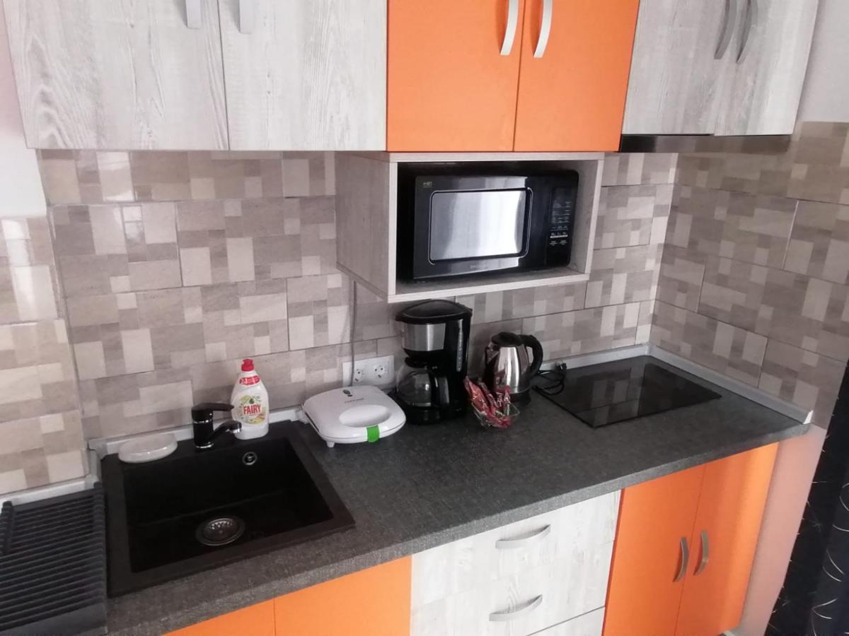 Ama Apartament Cu Terasa 50 Mp & Parcare Braşov Dış mekan fotoğraf
