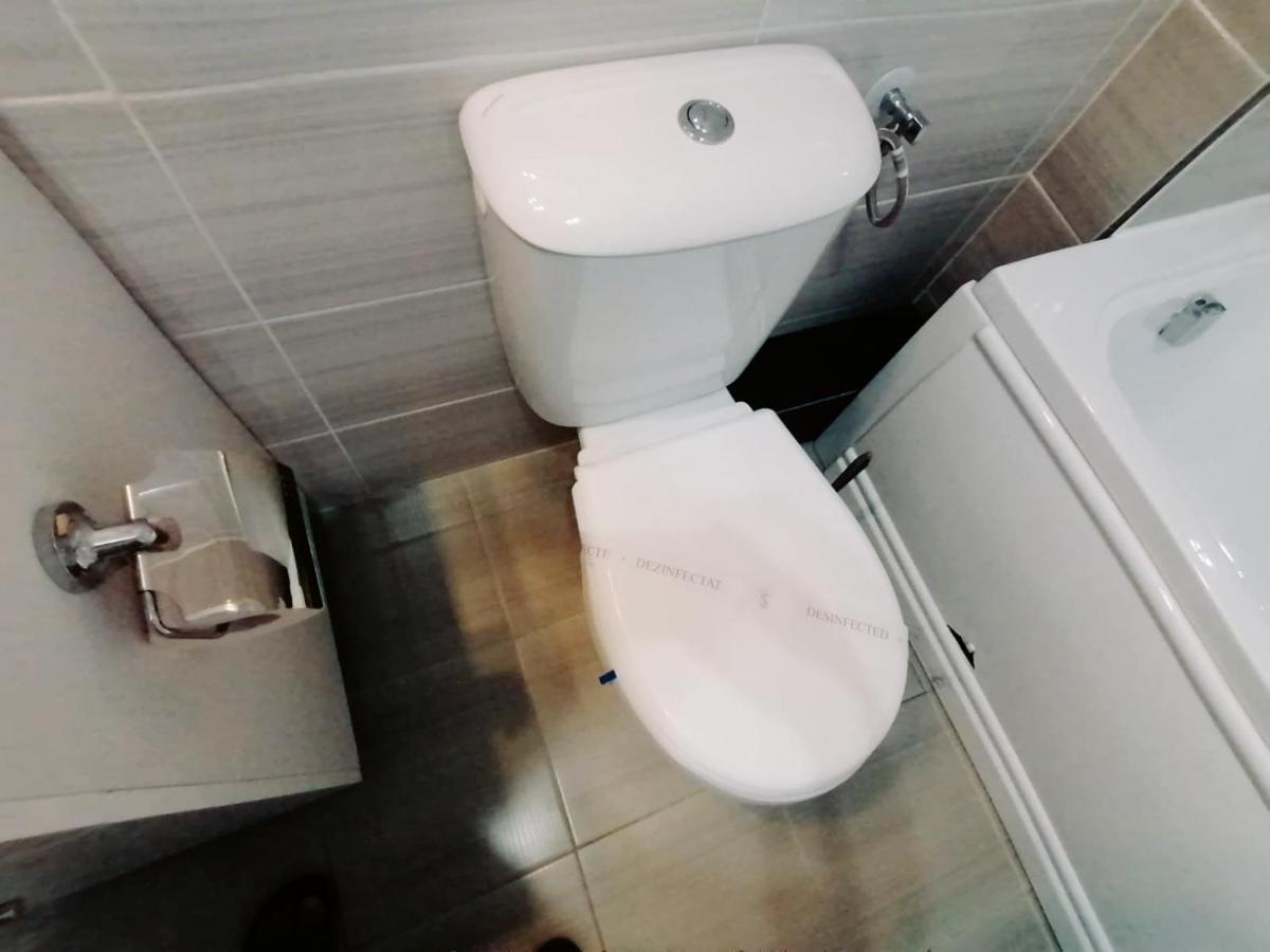 Ama Apartament Cu Terasa 50 Mp & Parcare Daire Braşov Dış mekan fotoğraf