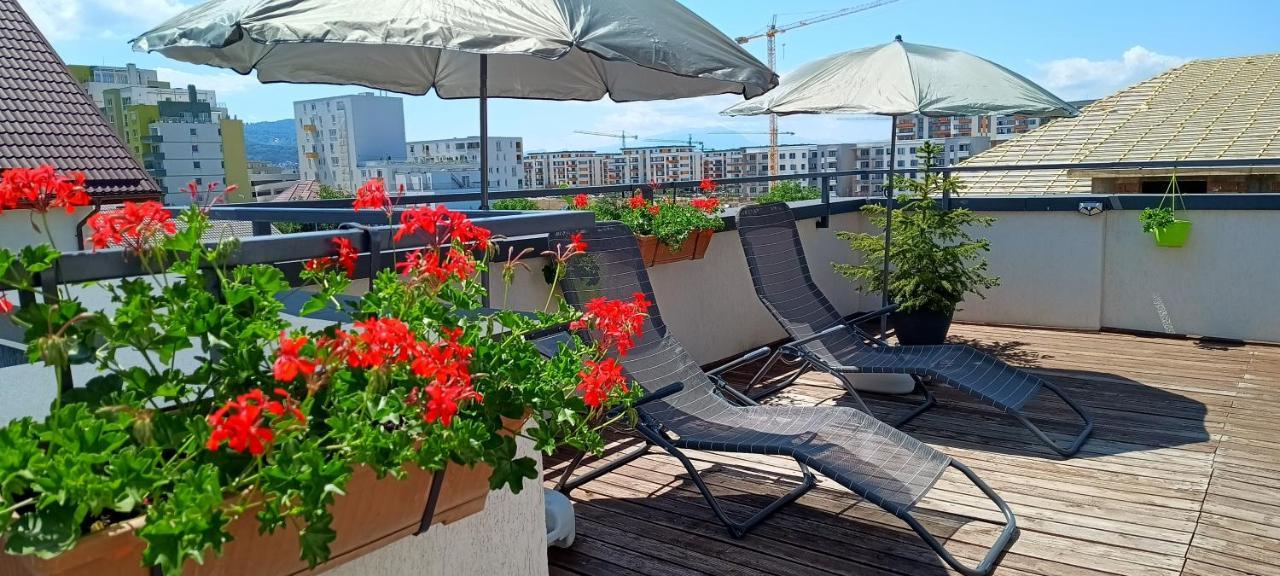 Ama Apartament Cu Terasa 50 Mp & Parcare Braşov Dış mekan fotoğraf